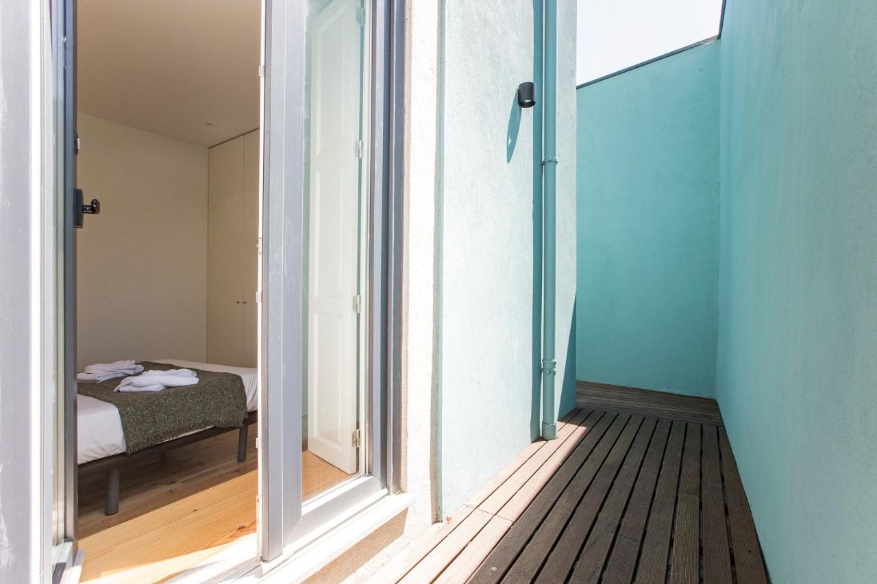Central Studio W/ Pool, Ac & Patio By Lovelystay Porto Ngoại thất bức ảnh