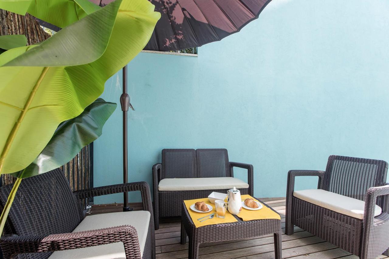 Central Studio W/ Pool, Ac & Patio By Lovelystay Porto Ngoại thất bức ảnh