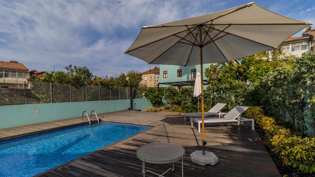 Central Studio W/ Pool, Ac & Patio By Lovelystay Porto Ngoại thất bức ảnh